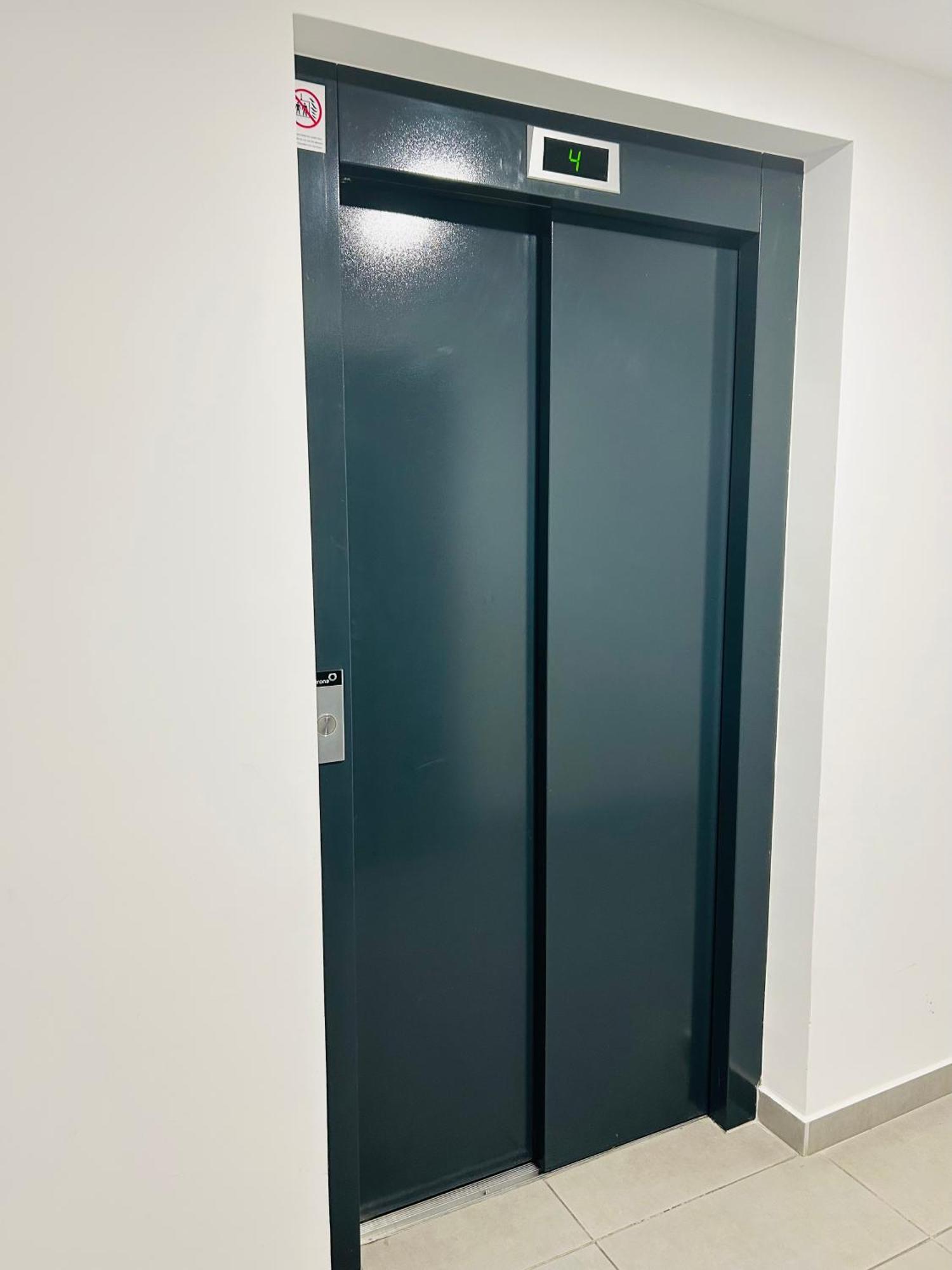 Elizabeth Garden Premium Apartment Кечкемет Экстерьер фото